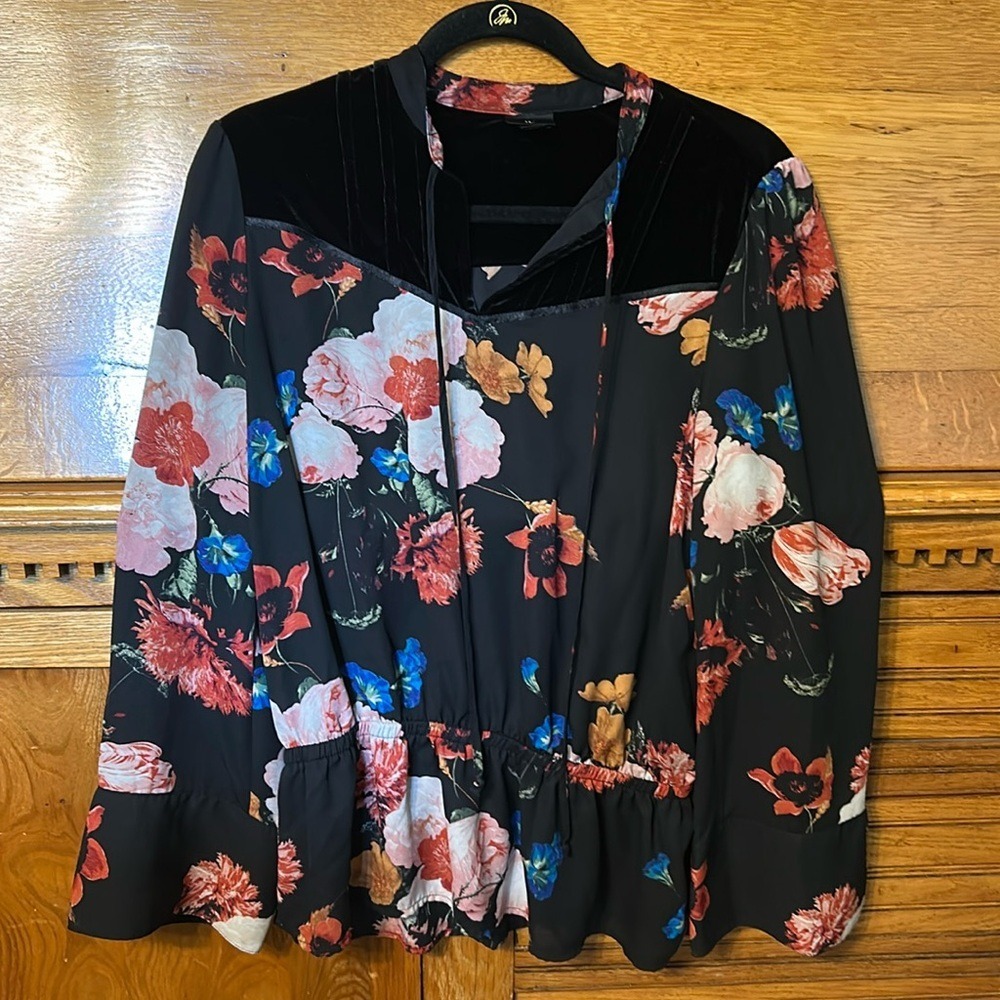 Worthington Whimsygoth Floral Peplum Blouse Black Velvet Yoke Tie‎ Neck Large